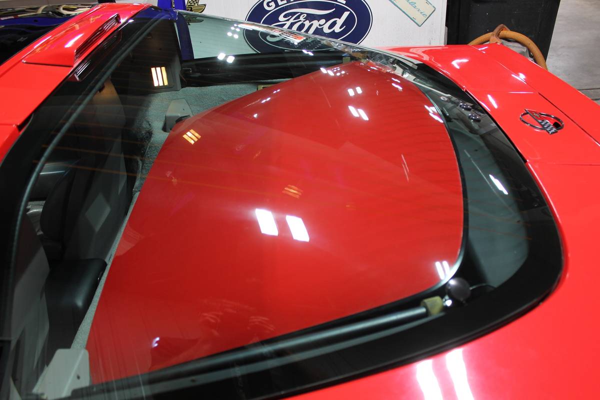 Chevrolet-corvette-zr1-1990-red-5