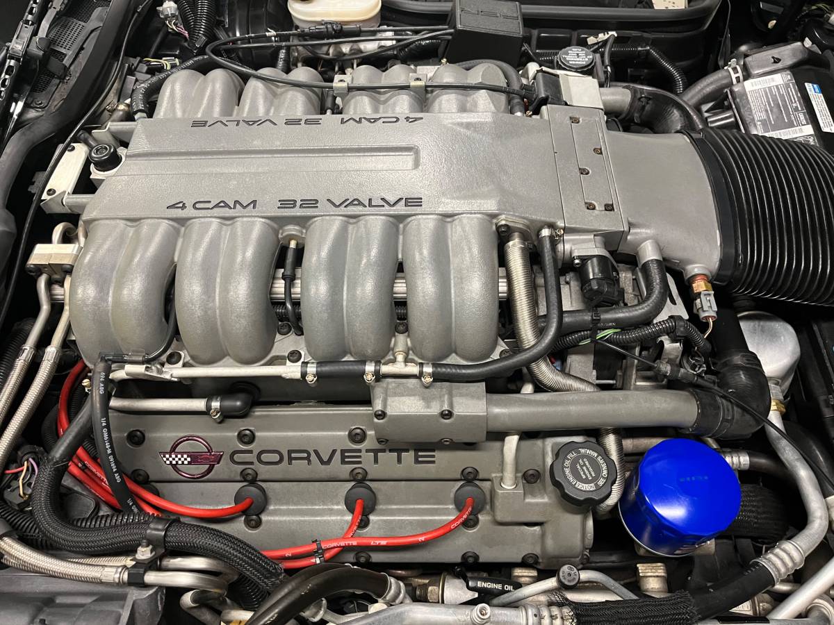 Chevrolet-corvette-zr1-1995-black-11