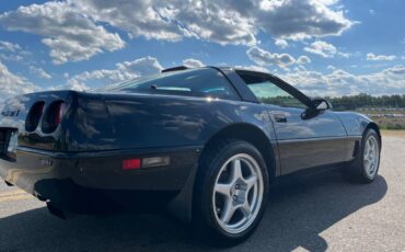 Chevrolet-corvette-zr1-1995-black-19