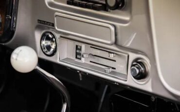Chevrolet-cst10-1969-silver-13