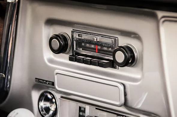 Chevrolet-cst10-1969-silver-14