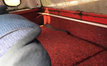 Chevrolet-custom-deluxe-4x4-1974-red-4