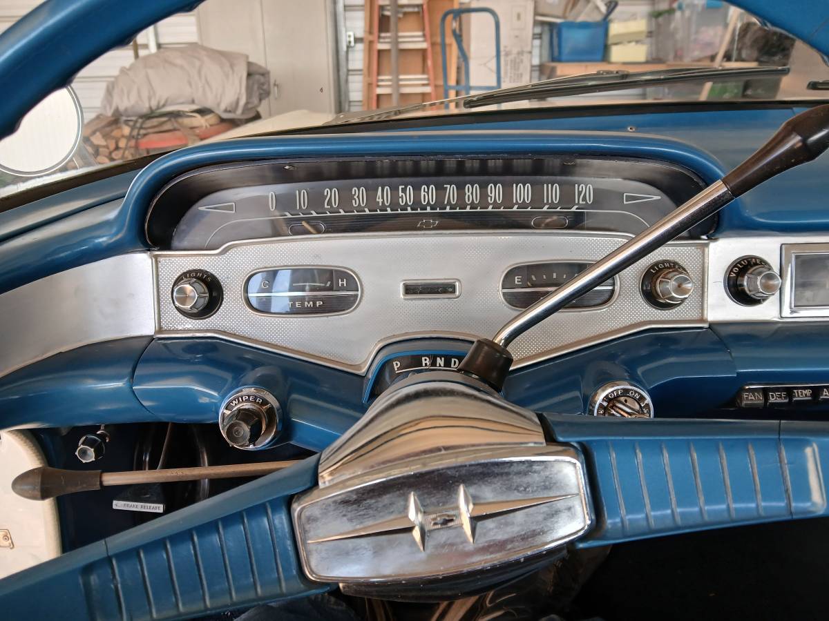 Chevrolet-delray-1958-white