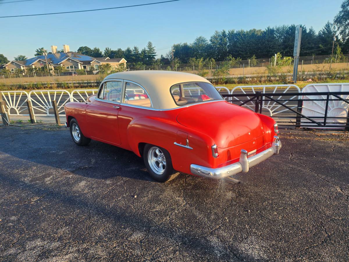 Chevrolet-deluxe-1951-red-4