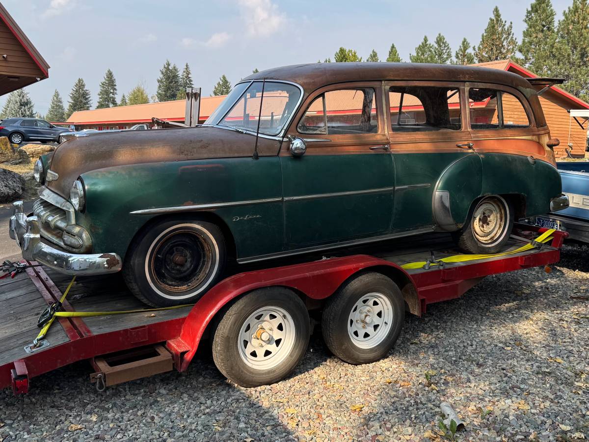 Chevrolet-deluxe-tin-woody-station-wagon-1952-green-1