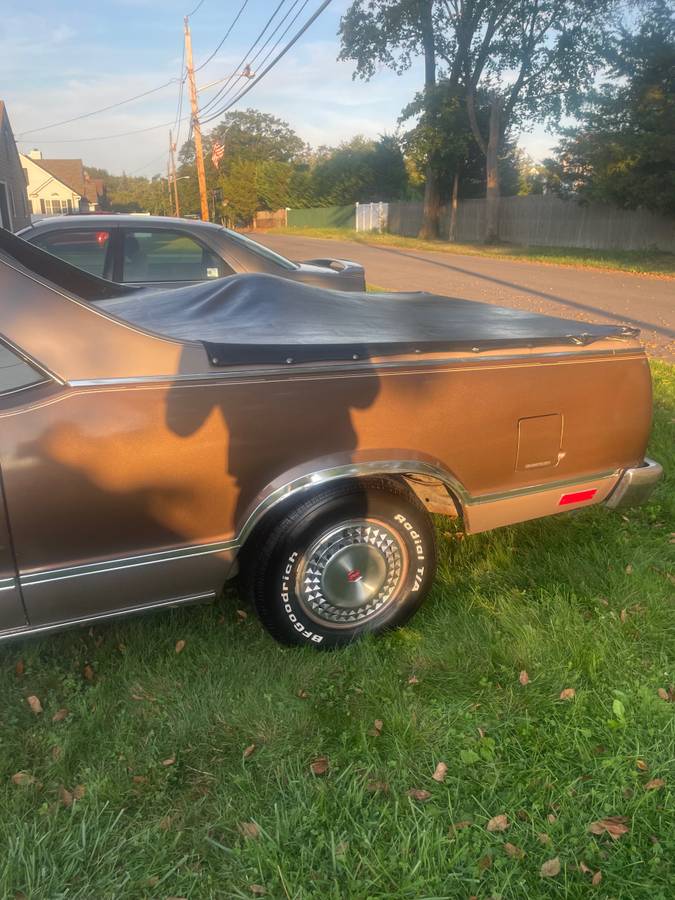 Chevrolet-el-camino-12-ton-1983-2