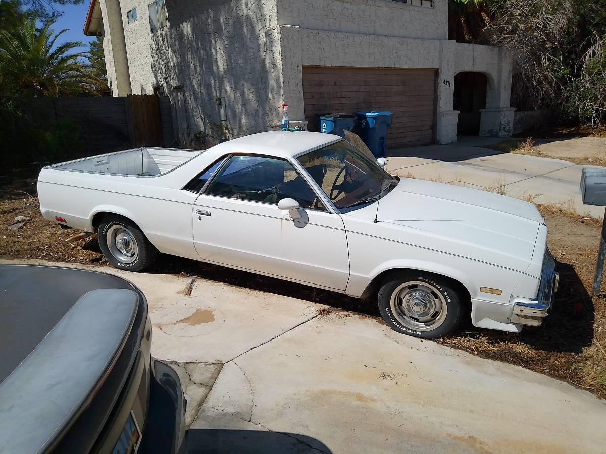 Chevrolet-el-camino-12-ton-1983-white-1