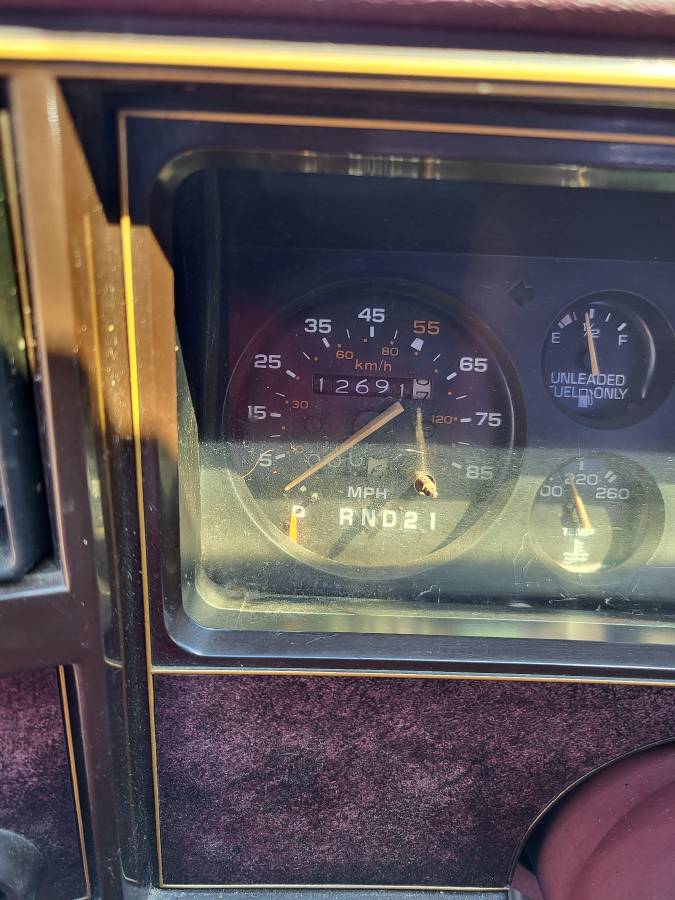 Chevrolet-el-camino-12-ton-1983-white-15