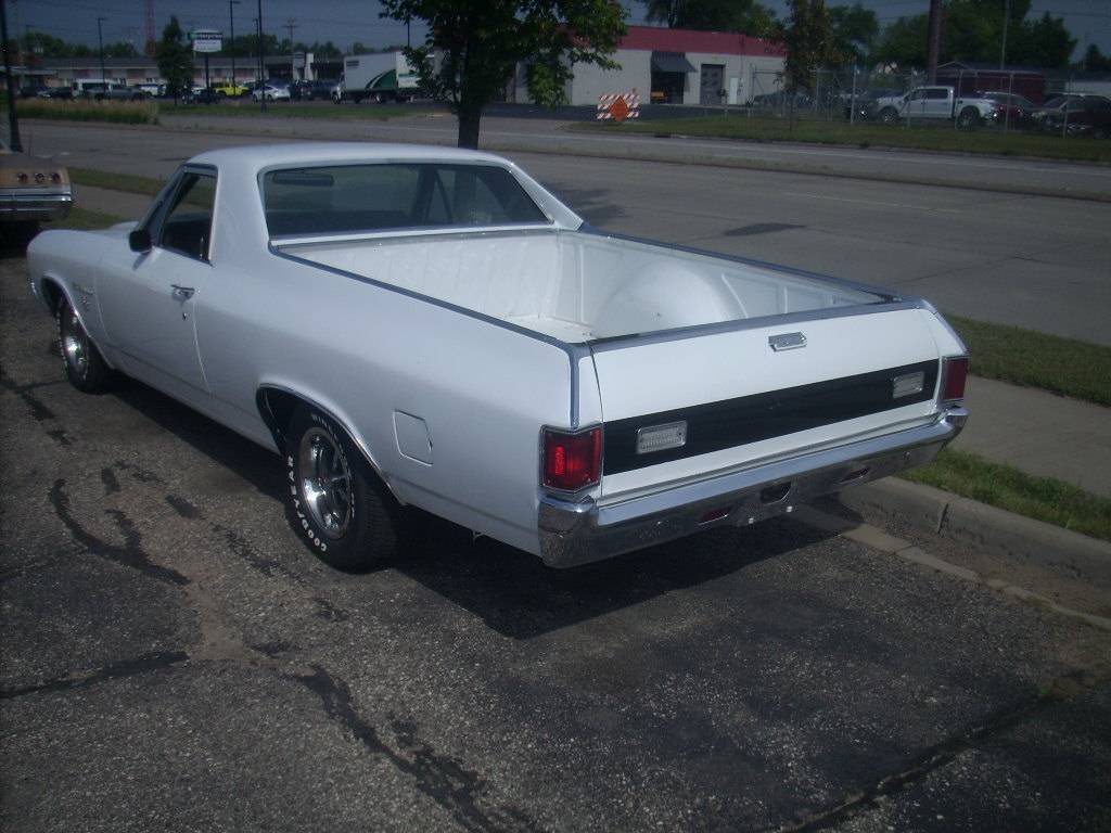 Chevrolet-el-camino-1970-white-4