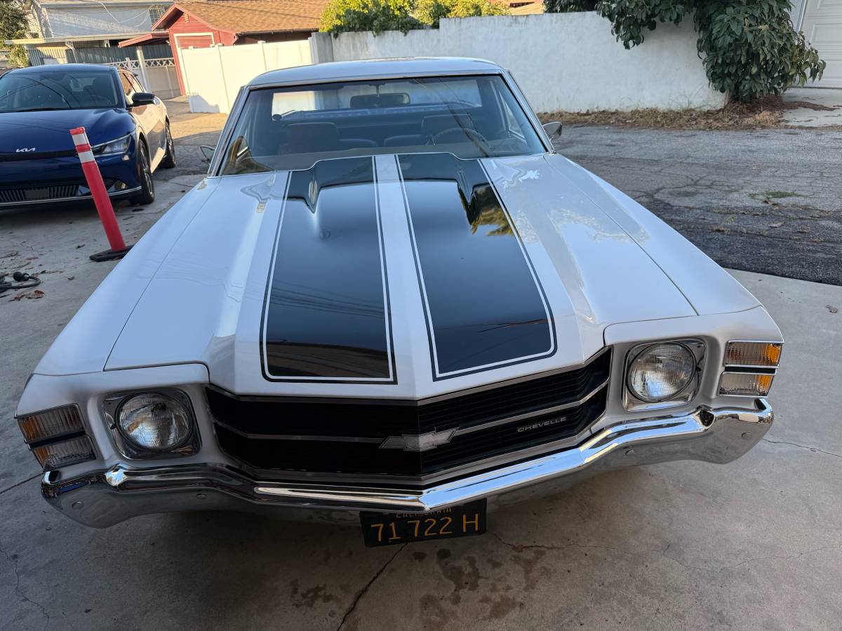 Chevrolet-el-camino-1971-white-1