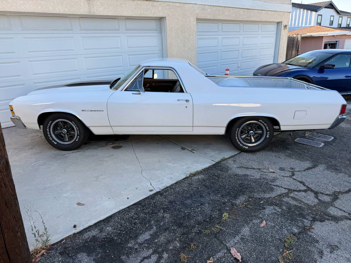 Chevrolet-el-camino-1971-white-4