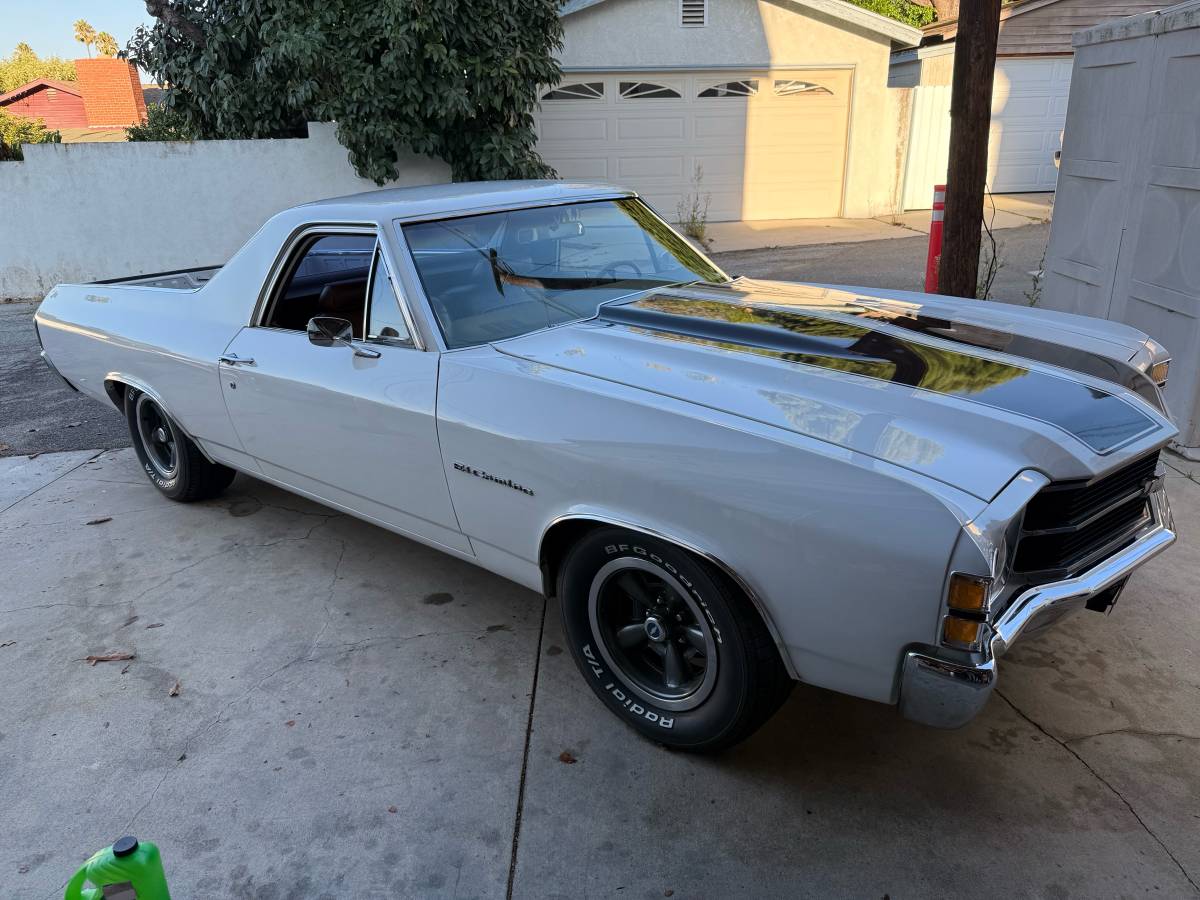 Chevrolet-el-camino-1971-white