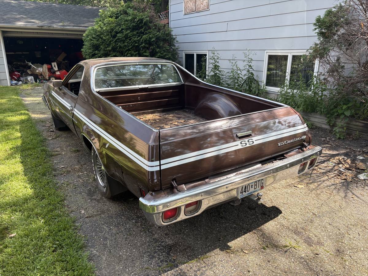 Chevrolet-el-camino-1973-brown-1