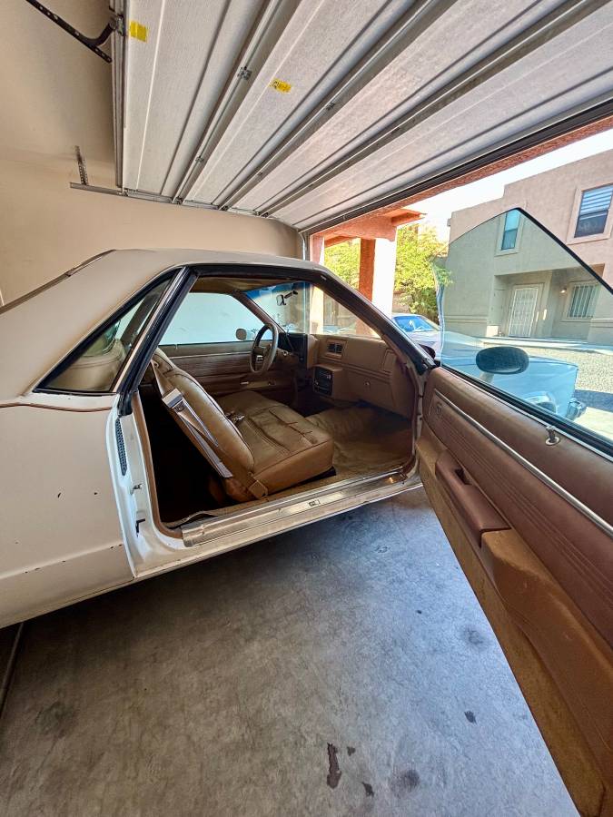 Chevrolet-el-camino-1978-white-8