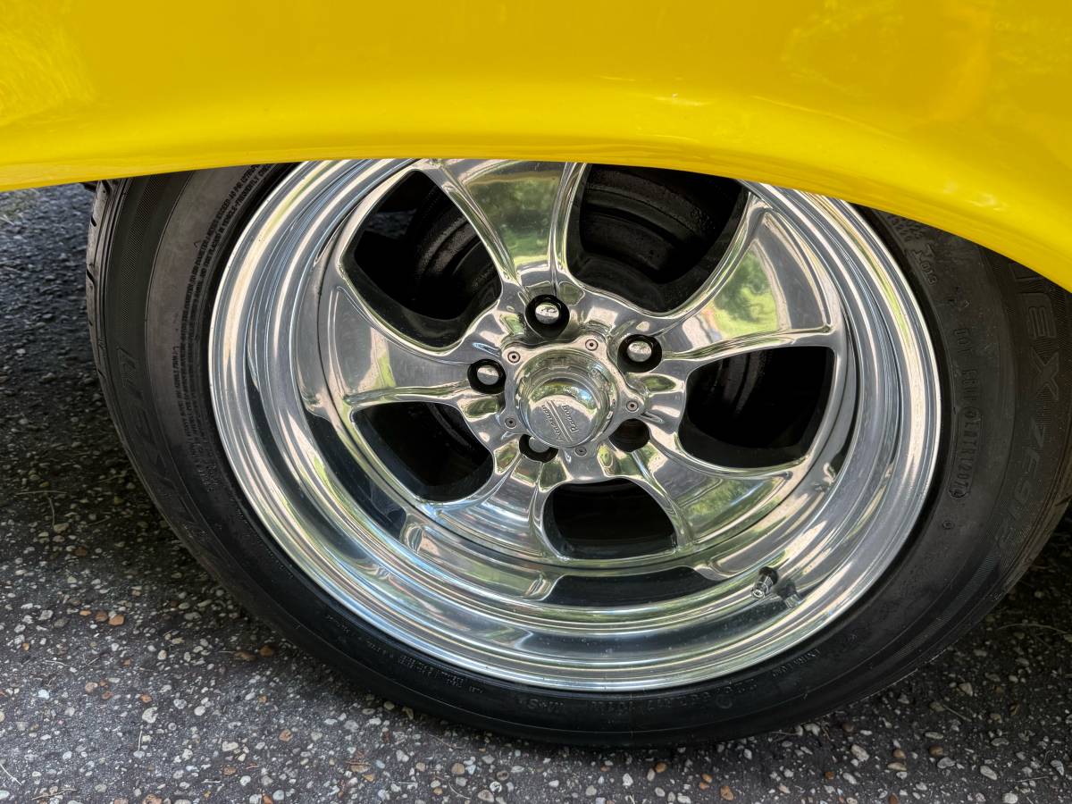 Chevrolet-express-1957-yellow-9