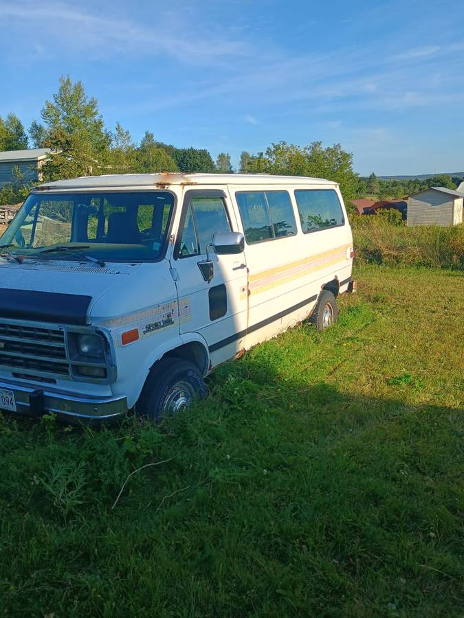 Chevrolet-express-g3500-1995-white-1