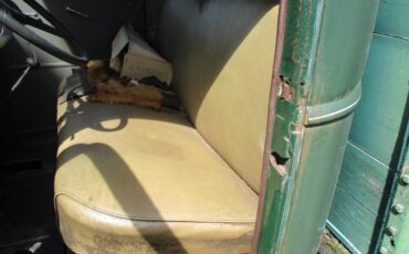 Chevrolet-farm-truck-1939-white-8
