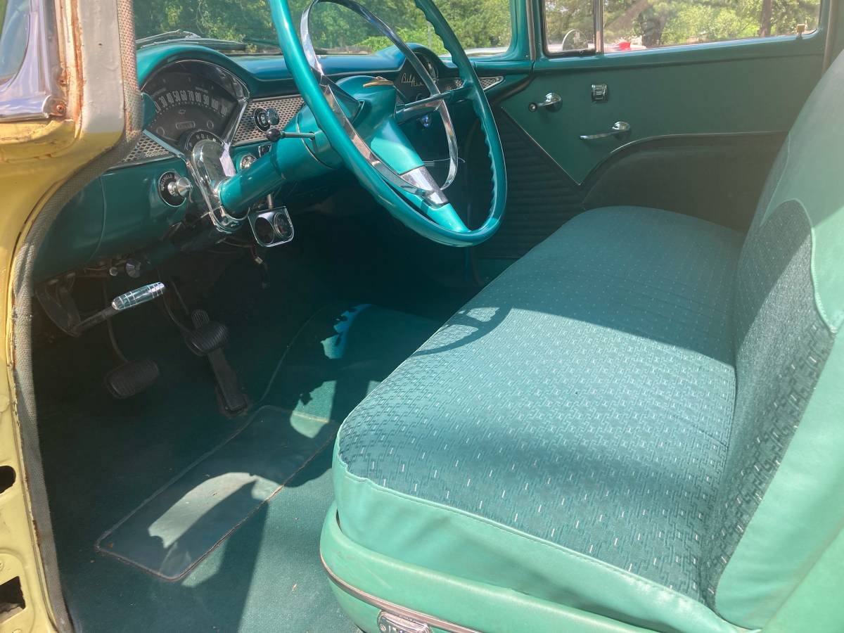 Chevrolet-four-door-1955-yellow-2