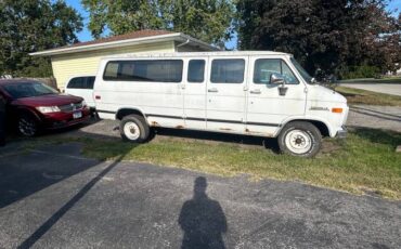 Chevrolet-g-series-1-ton-nominal-1993-white-1