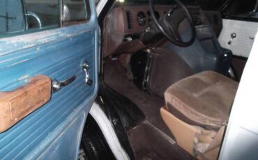 Chevrolet-g-series-12-ton-van-1986-grey-4
