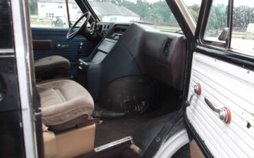 Chevrolet-g-series-12-ton-van-1986-grey-9
