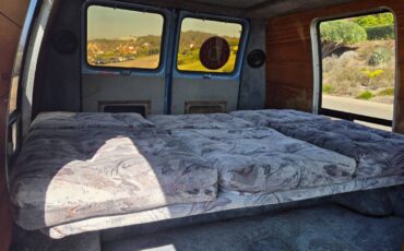 Chevrolet-g-series-34-ton-diesel-1983-blue-16