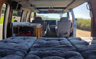 Chevrolet-g-series-34-ton-diesel-1983-blue-17