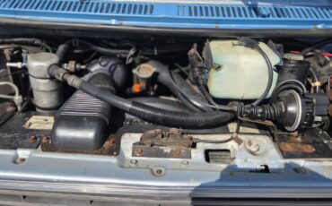 Chevrolet-g-series-34-ton-diesel-1983-blue-20