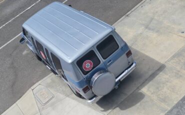 Chevrolet-g-series-34-ton-diesel-1983-blue-22