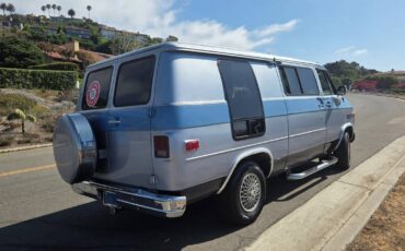 Chevrolet-g-series-34-ton-diesel-1983-blue-7