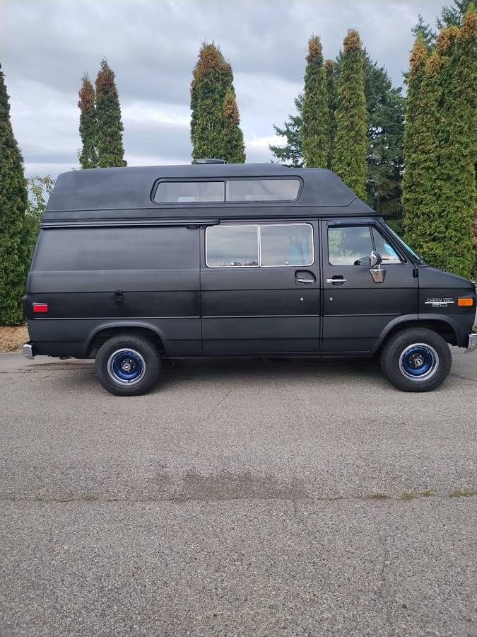 Chevrolet-g-series-34-ton-nominal-1986-black-15