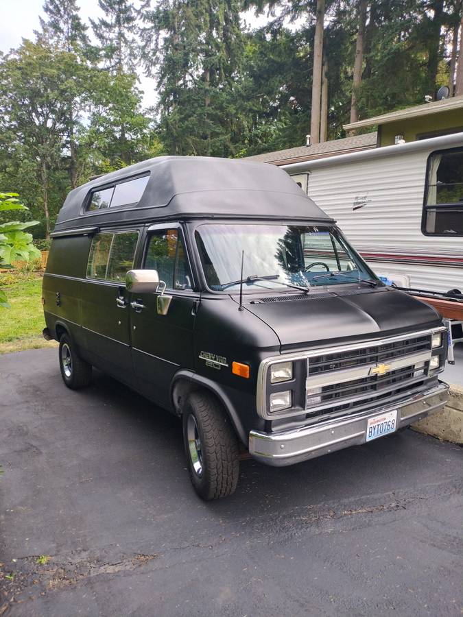 Chevrolet-g-series-34-ton-nominal-1986-black-2