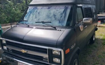 Chevrolet-g-series-34-ton-nominal-1986-black-20