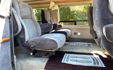Chevrolet-g-series-34-ton-nominal-1987-silver-11