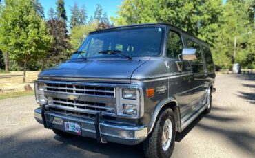 Chevrolet-g-series-34-ton-nominal-1987-silver-2
