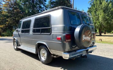 Chevrolet-g-series-34-ton-nominal-1987-silver-3