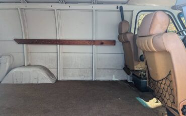 Chevrolet-g-series-34-ton-nominal-1994-white-15