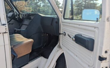 Chevrolet-g-series-34-ton-nominal-1994-white-17