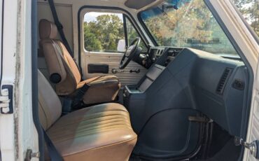 Chevrolet-g-series-34-ton-nominal-1994-white-18