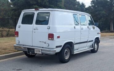 Chevrolet-g-series-34-ton-nominal-1994-white-21