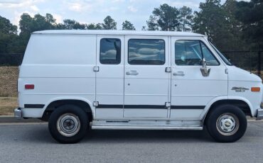 Chevrolet-g-series-34-ton-nominal-1994-white