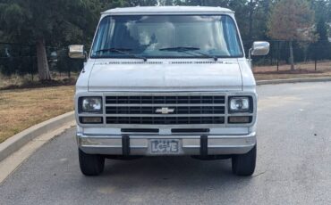 Chevrolet-g-series-34-ton-nominal-1994-white-8