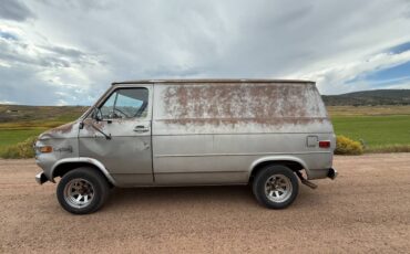 Chevrolet-g10-1977-grey-11