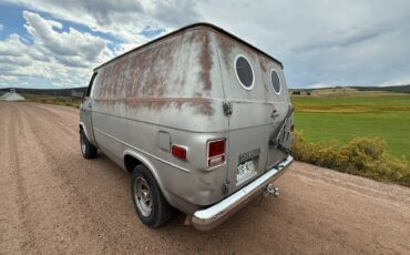 Chevrolet-g10-1977-grey-13