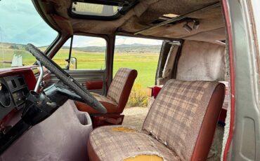 Chevrolet-g10-1977-grey-4