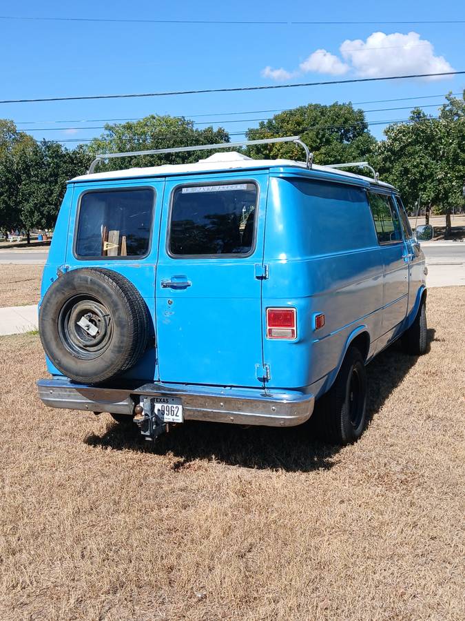 Chevrolet-g10-1981-2
