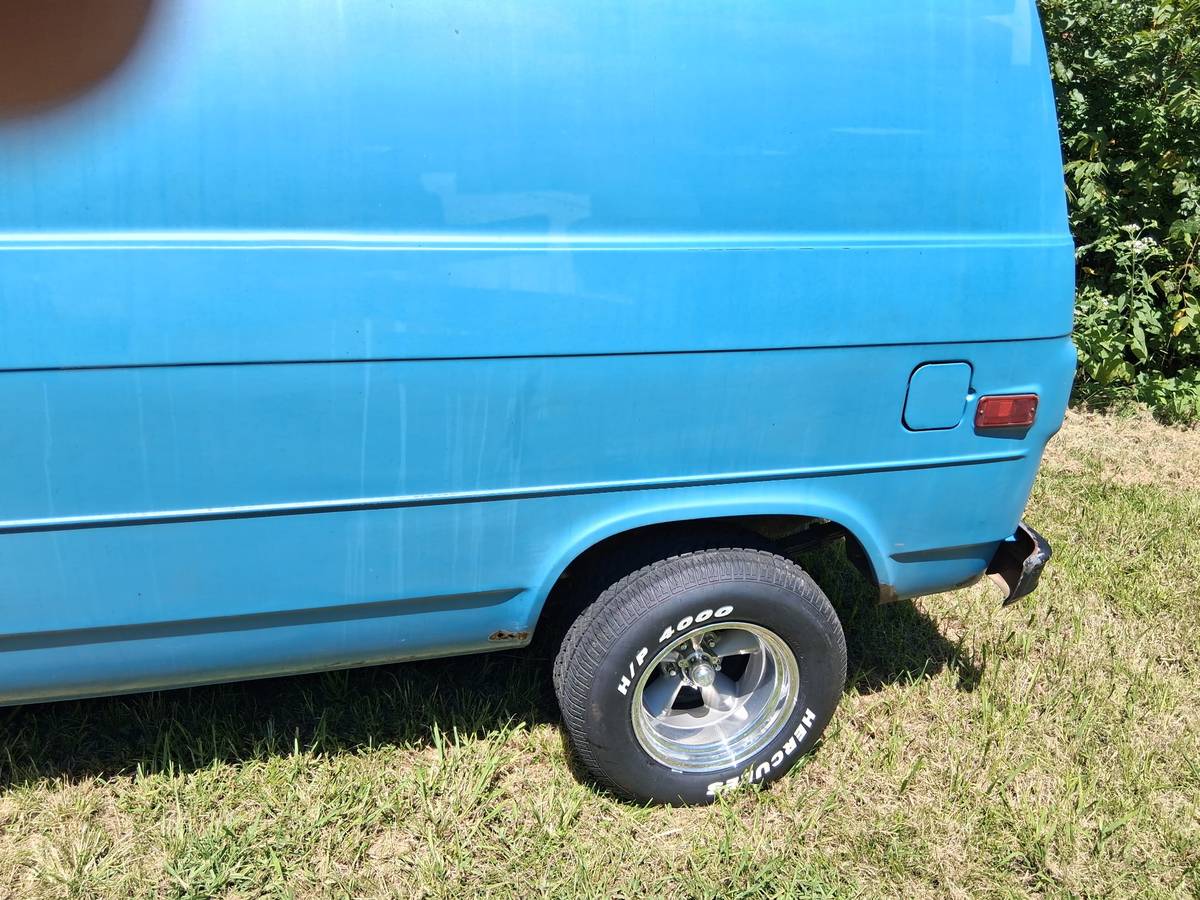 Chevrolet-g10-1982-blue-2