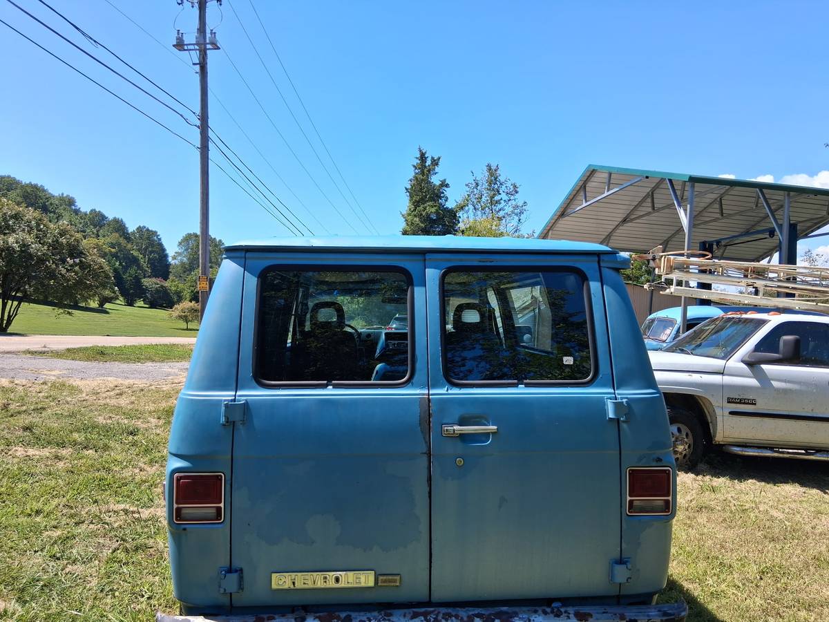 Chevrolet-g10-1982-blue-6