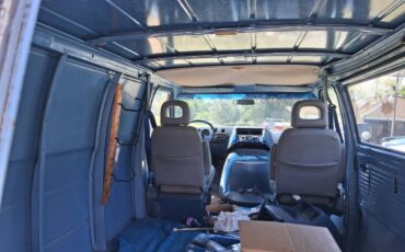Chevrolet-g10-1982-blue-8