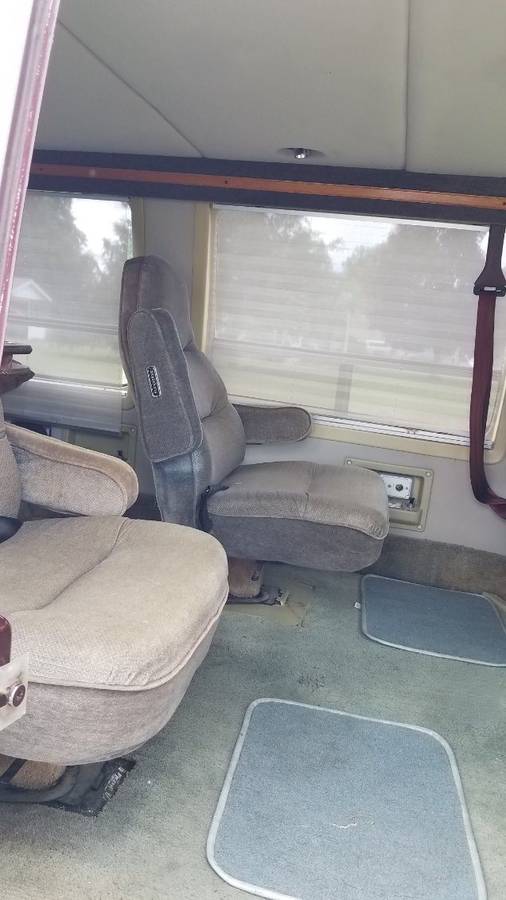 Chevrolet-g20-sportvanvan-1987-custom-2